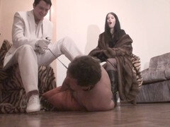 Sadomasochismus, Blondine, Spermaladung, Domination, Weibliche domination, Handjob, Erniedrigung, Jungendliche (18+)