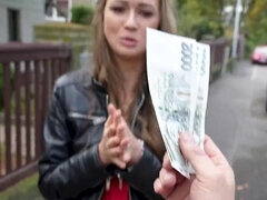 18 jaar, Grote lul, Blond, Auto, Bedriegen, Hd, Geld, Tieten likken