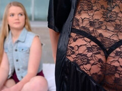 Grosser arsch, Blasen, Handjob, Lecken, Milf, Muschi, Schuhe, Tätowierung