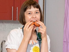 18 jahre, Leie, Grosser arsch, Braunhaarige, Masturbation, Natürlichen titten, Kurzes haar, Titten