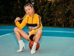 お尻, 黒人, フェラチオ, バック, 手コキする, 異人種間, ガリガリ, ティーン