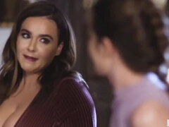 Vollbusig, Geschnappt, Hd, Lesbisch, Milf, Mutti, Stiefmutter, Taboo