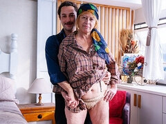 18 años, Anal, Extremo, Lamidas, Pelirrojo, Afeitado, Tabú, Esposa