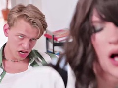 Leie, In den arsch, Blasen, Crossdresser, Fetisch, Schwul, Dürr, Unter dem rock