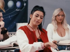 Большая жопа, Большие сиськи, Пальцем, Поцелуи, В офисе, Киски, Бритые, Стриптизерша