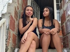 18 ans, Bisexuelle, Couple, Doigter, Léchez, Maman, Tabou, Nénés