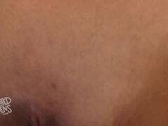 18 ans, Amateur, Mignonne, En levrette, Première fois, Pov, Chatte, Nénés