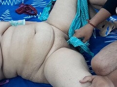 Papa, Indienne, Embrassement, Public