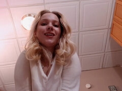Blondine, Geile alte tussi, Fetisch, Hd, Selbstgemacht, Milf, Pissen, Entkleiden
