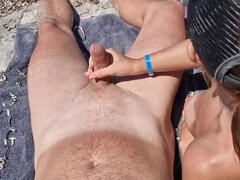 Playa, Tetas grandes, Mamada, Corridas, Papá, Al aire libre, Polaco, Chupando