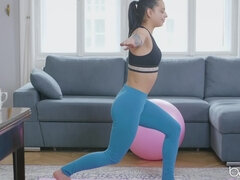 Sucer une bite, Brunette brune, Doigter, Bâillonner, Béant, Branlette thaïlandaise, Fille latino, Seins naturels