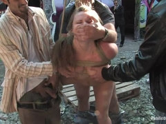 Anal, Gros seins, Domination, Femelle, Humiliation, Public, Esclave, Vibromasseur