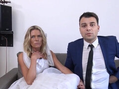 Blonde, Cocu, Tchèque, Européenne, Mère que j'aimerais baiser, Rugueux, Jarretelles, Adolescente