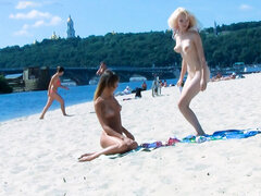 18 jaar, Enthousiasteling, Strand, Gevangen, Nudist, Openbaar, Tiener, Bekijker