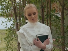 Жопа, Большие сиськи, Натуральные сиськи, На природе, Киски, Тату, Сиськи, Униформа