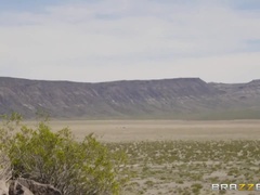 Américain, Cul, Sucer une bite, En levrette, Pov, Chatte, Cheveux courts, Tatouage