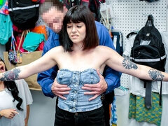 18 jahre, Grosser schwanz, Grosse titten, Blasen, Hundestellung, Frau frau mann, Dürr, Jungendliche (18+)