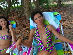 Bikini, Hembra, Latina, Perforación, Realidad, Afeitado, Trio, Tetas
