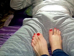 Amateur, Tir de sperme, Pieds, Branlette thaïlandaise