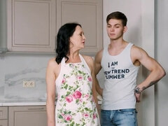 Chica, Morena, Consolador, Penetracion con dedos, Hd, Maduro, Ruso, Afeitado