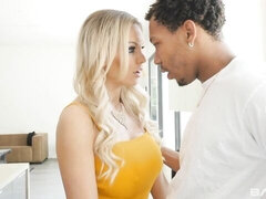 Gros cul, Grosse bite, Gros seins, Sucer une bite, En levrette, Poilue, Interracial, Mère que j'aimerais baiser