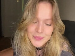 Gros cul, Sucer une bite, Grossier, Naturelle, Petite femme, Pov, Adolescente, Vierge