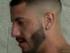 In den arsch, Grosser schwanz, Blasen, Kondom, Schwanz, Schwul, Riesenschwanz, Rau