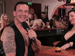 Leie, Blasen, Nahaufnahme, Verein, Aufs gesicht abspritzen, Gruppe, Hd, Milf