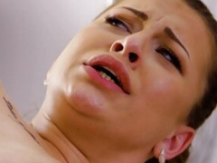18 jahre, Grosse titten, Blasen, Braunhaarige, Tschechisch, Europäisch, Erstes mal, Massage