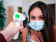 Asiatisch, Arsch, Braunhaarige, Hundestellung, Handjob, Rasiert, Entkleiden, Titten