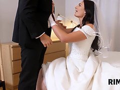 The wedding isn't going to start before the bride gives a rimjob