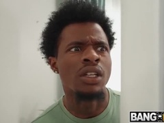 Gros cul, Gros seins, Sucer une bite, Brunette brune, Plantureuse, Queue, En levrette, Hard