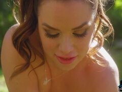 Mooie dikke vrouwen, Mollig, Oudere vrouw, Moeder die ik wil neuken, Moeder, Buiten, Alleen, Zweeds