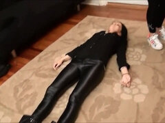Cul, Blonde, Bondage, Dingue, Fétiche, Fétiche des pieds, Nue  à poil, Chatte