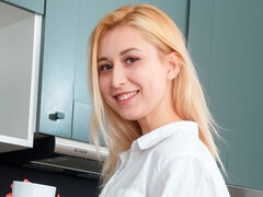 Kont, Blond, Vingeren, Keuken, Kut duiken, Geschoren, Alleen, Tiener