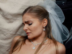 An Insatiable Bride on Her Wedding Day Fucks the Driver