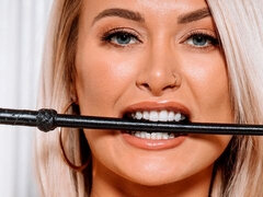 Anal, Blonde, Sucer une bite, Plantureuse, Groupe, Branlette thaïlandaise, Mère que j'aimerais baiser, Jarretelles