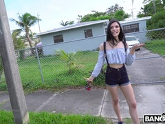 Amateur, Morena, Despelote, Dinero, Al aire libre, Sexo soft, Tetas