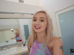 Anal, Cul, Cul à la bouche, Sucer une bite, Béant, Cheveux courts, Tatouage, Nénés