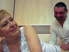 ぽっちゃり, フェラチオ, ズームショット, お婆さん, Hd, 熟年, 淫乱熟女, オマンコ