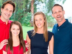 Blonde, Brunette brune, Fille, Le plan cul à quatre, Hard, Léchez, Chatte, Tatouage