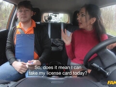 Sucer une bite, Voiture, Faciale, Italienne, Fessée, Tatouage, Professeur, Mouillée