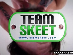 Grote lul, Hondjeshouding, Ruw, Schreeuwen, Geschoren, Mager, Tiener, Trio