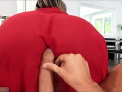 Grosser arsch, Blasen, Vollbusig, Handjob, Pornostars, Öffentlich, Titten, Uniform