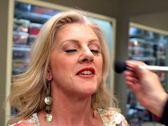 Blondine, Blasen, Paar, Spermaladung, Reife frau in den arsch, Milf, Öffentlich, Sohn