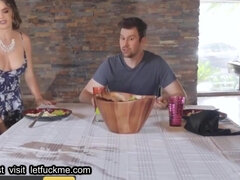 Grosse bite, Blonde, Sucer une bite, En gros plan de très près, Hard, Mère que j'aimerais baiser, Maman, Espagnole