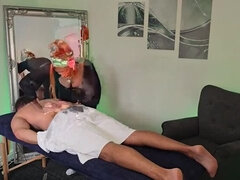 Любители, Одетые девушки голые парни, Парочка, Ласковые ручки, Хд, Массаж, Милф, Рыжие