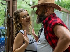 Grosser arsch, Grosser schwanz, Grosse titten, Blondine, Blasen, Papi, Hundestellung, Im freien