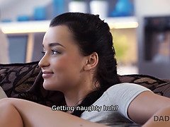 Novio, Morena, Atrapados, Papá, Hd, Masturbación, Afeitado, Adolescente