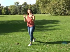 Amateur, Brunette brune, Éjaculation interne, Petite amie, Lunettes, Jeans, Chatte, Nénés